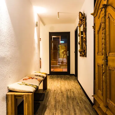 Отель Jagdschloss Windenhuette 3*