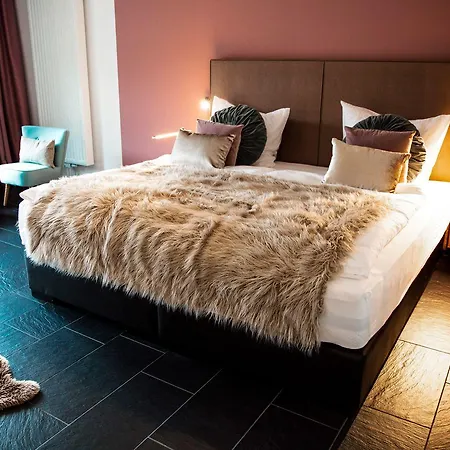 Jagdschloss Windenhuette Hotel