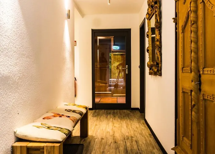 Hotel Jagdschloss Windenhuette 3*