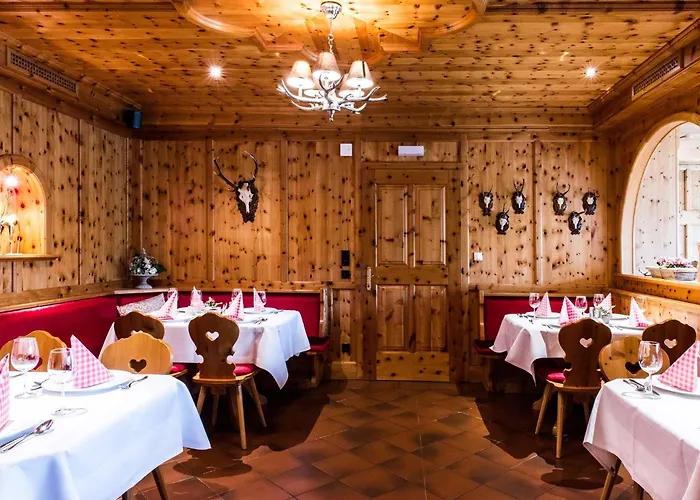 Hotel Jagdschloss Windenhuette 3*