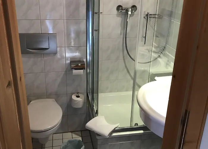 Jagdschloss Windenhuette 3* Thale