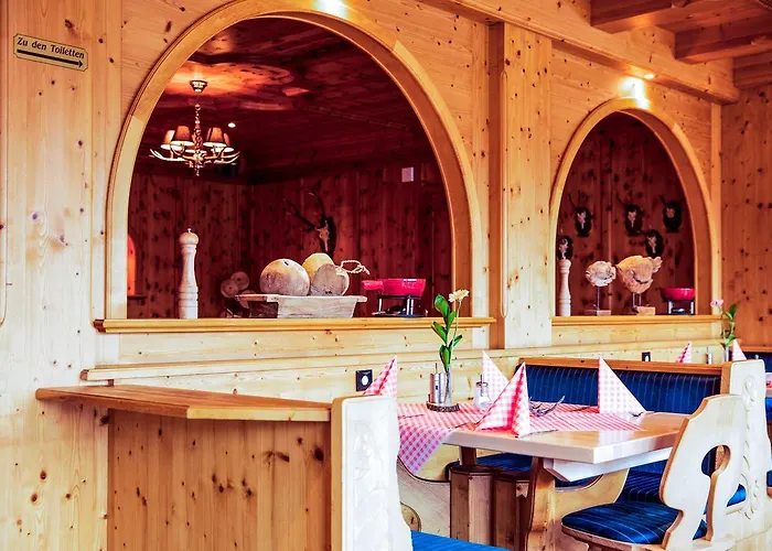 Jagdschloss Windenhütte 3*